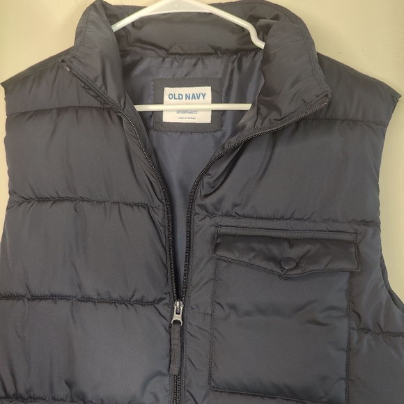 Dark Blue Old Navy Puffer vest size US Woman's Medium with pockets - Picture 2 of 8